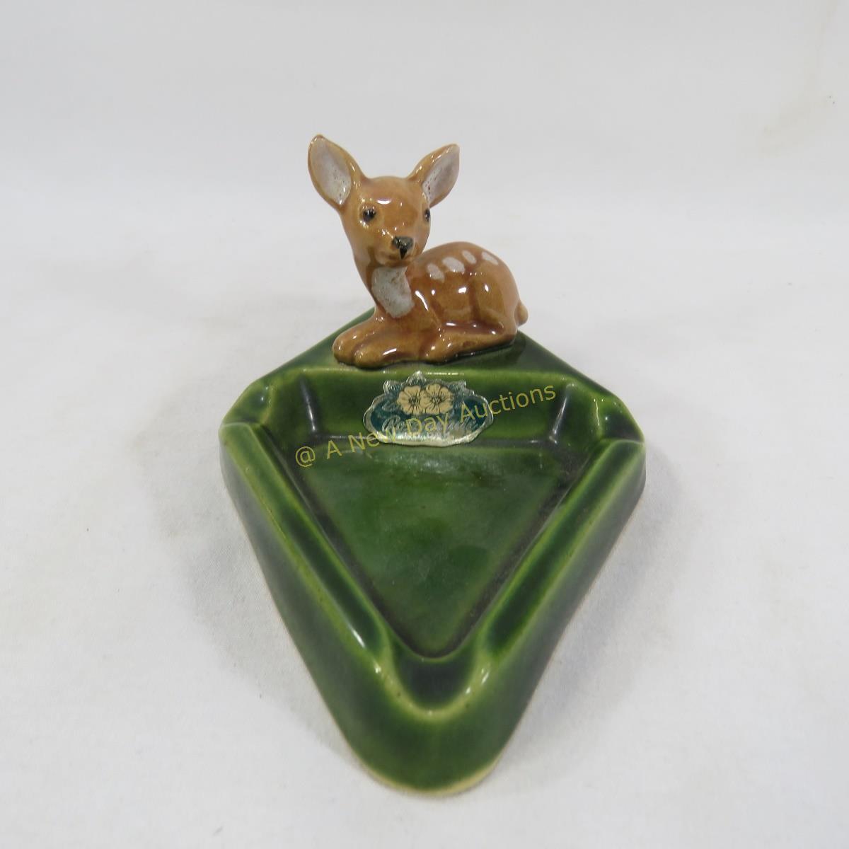 Rosemeade Deer Ashtray, Jumping deer S&P