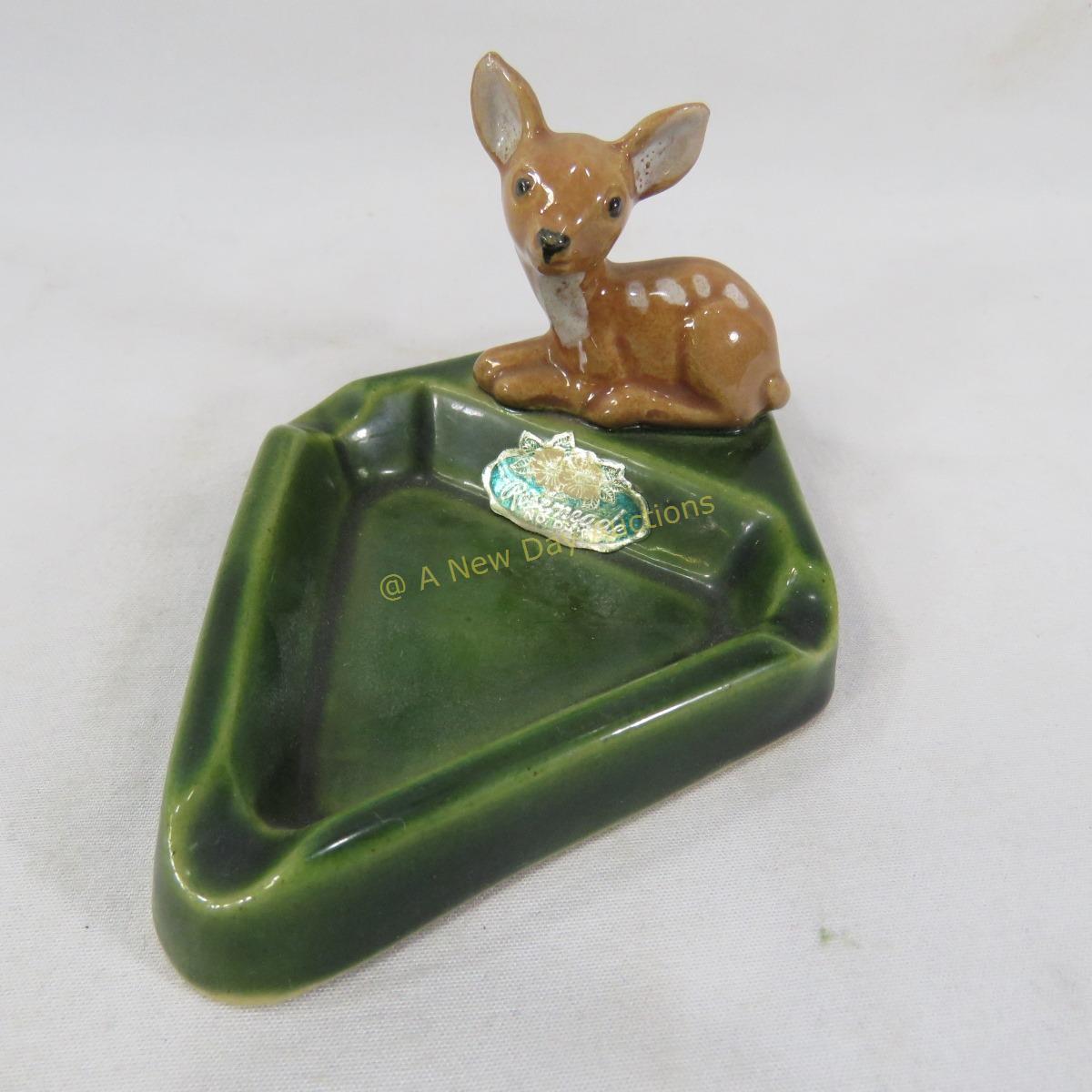 Rosemeade Deer Ashtray, Jumping deer S&P