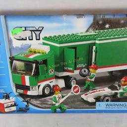 New Lego Set City Grand Prix Truck 60025