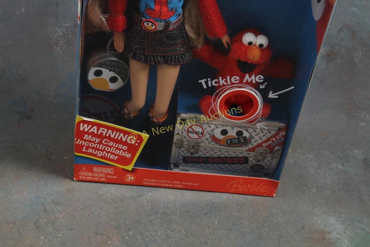 2006 Sesame Street Tickle Me Elmo Barbie in Box