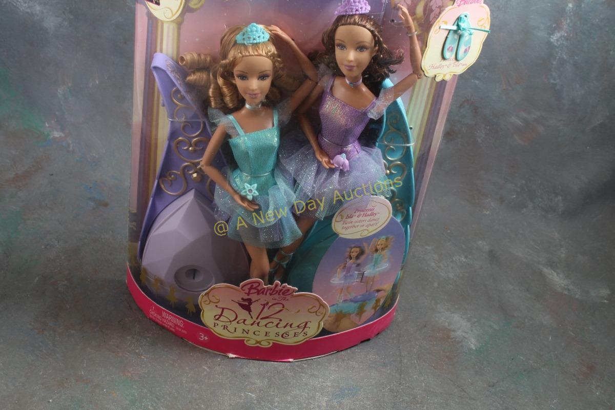 2006 Dancing Princesses Barbie Dolls in Box