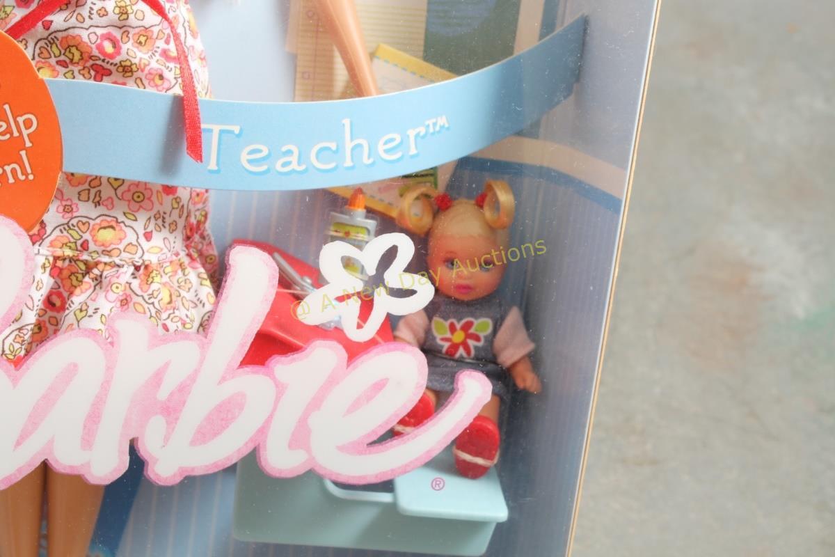 2005 Teacher Barbie Doll in Box