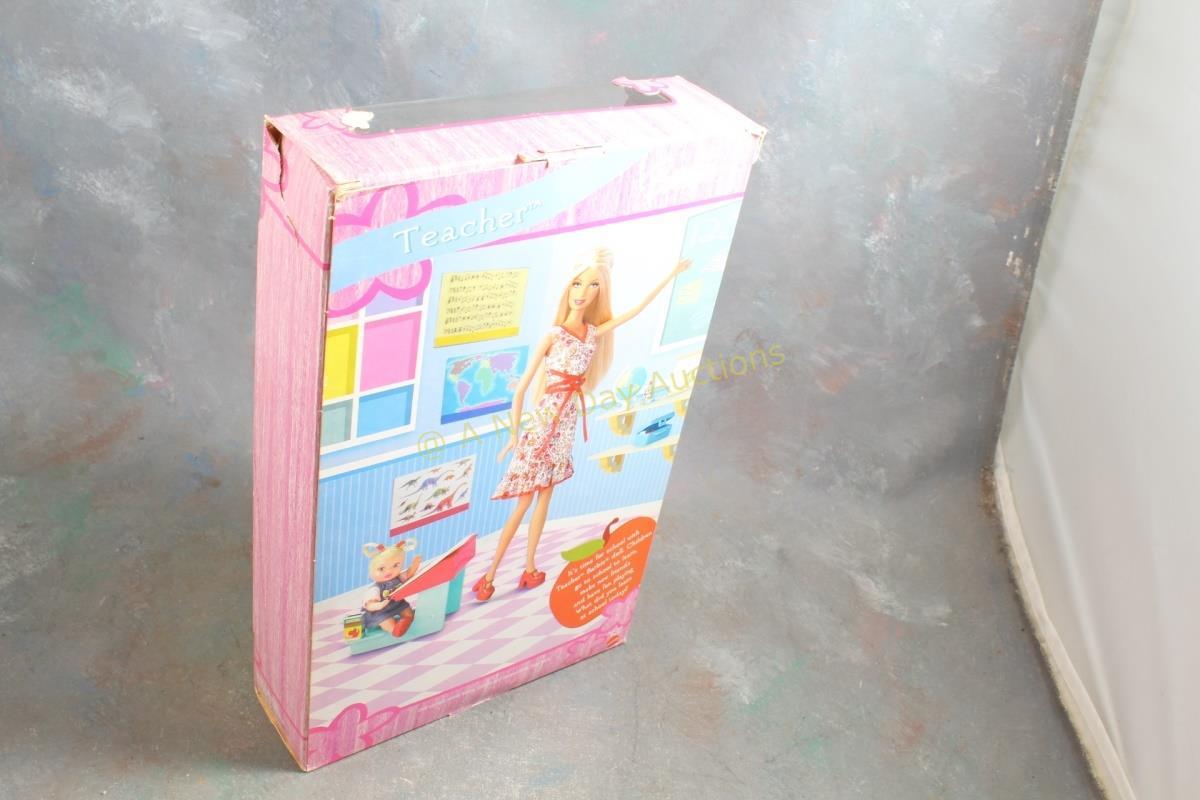 2005 Teacher Barbie Doll in Box