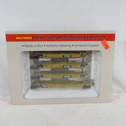 4 N Scale sets- Roundhouse, Walthers