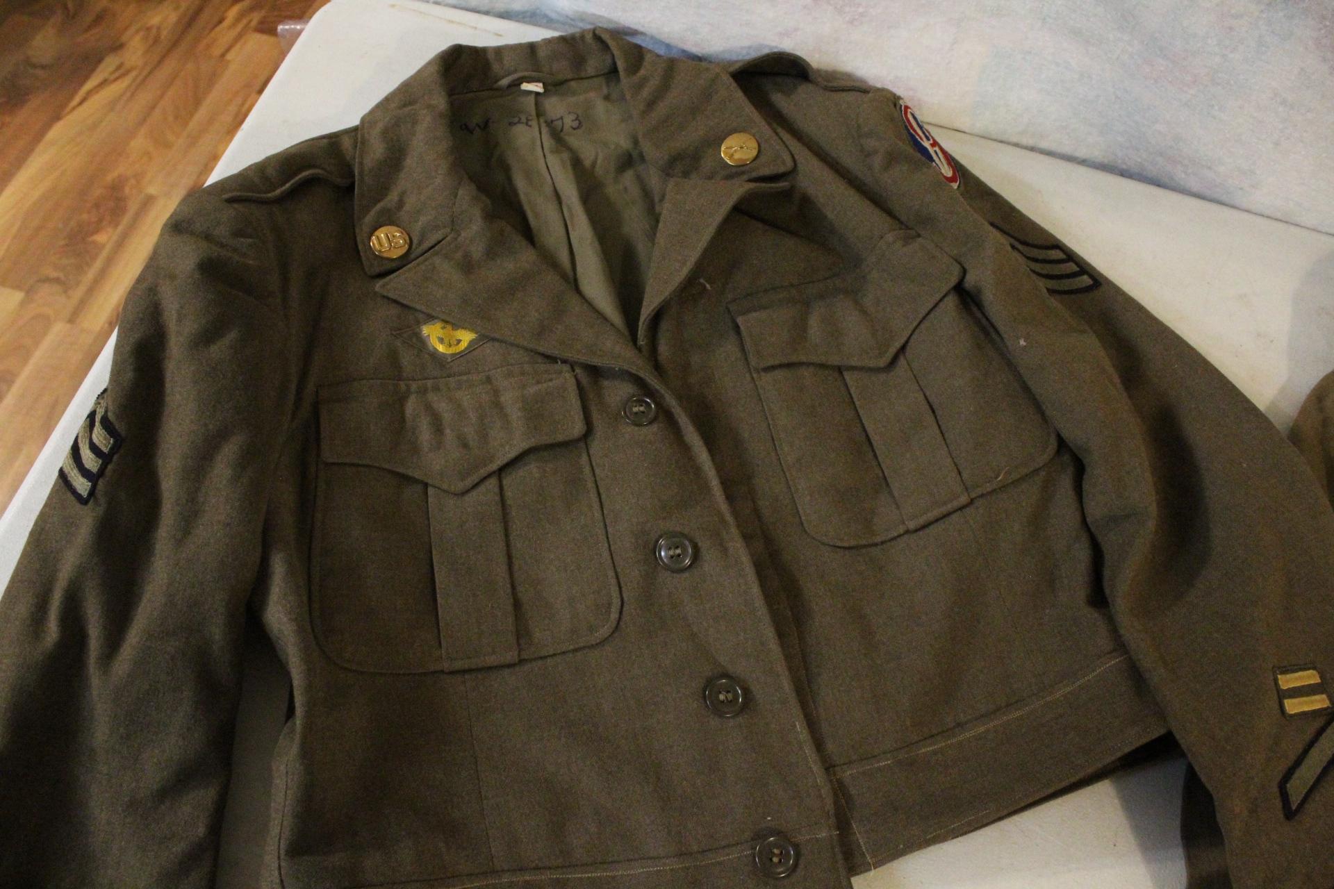 WW2 Military Uniforms Jacket with Patches, Medals