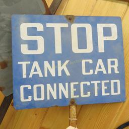 3 Tank Car Connected Signs & 1 Derail Sign