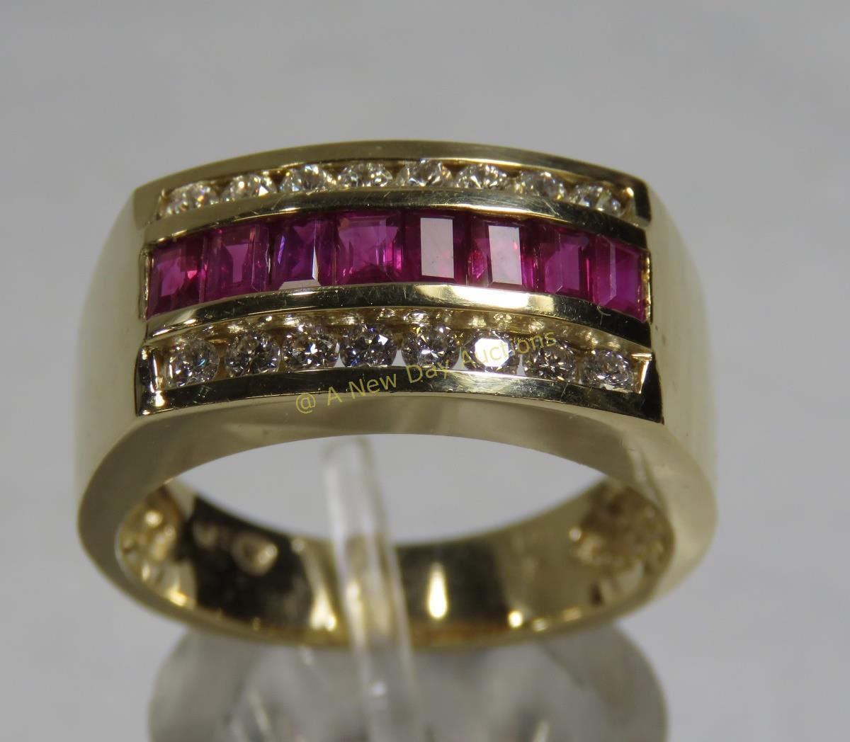 14kt gold ring with ruby & diamonds 8.44gtw