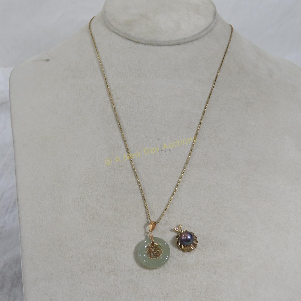 14kt gold necklace w/ jade & black pearl pendants