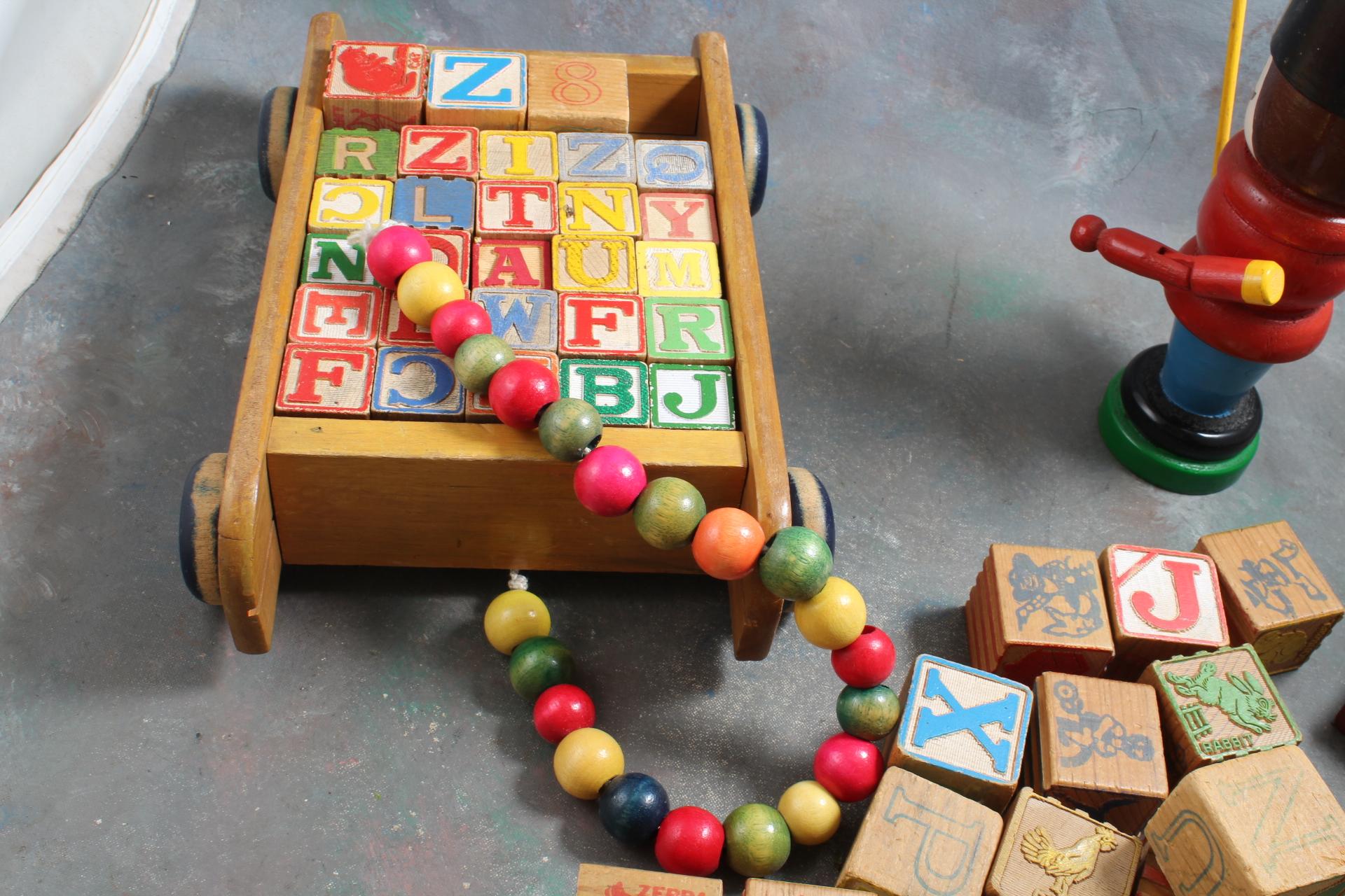 Box Lot Children's Wooden Blocks Rainbow Wagon ++