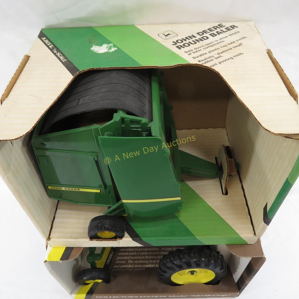 Ertl John Deere 1957 model 720 High crop tractor