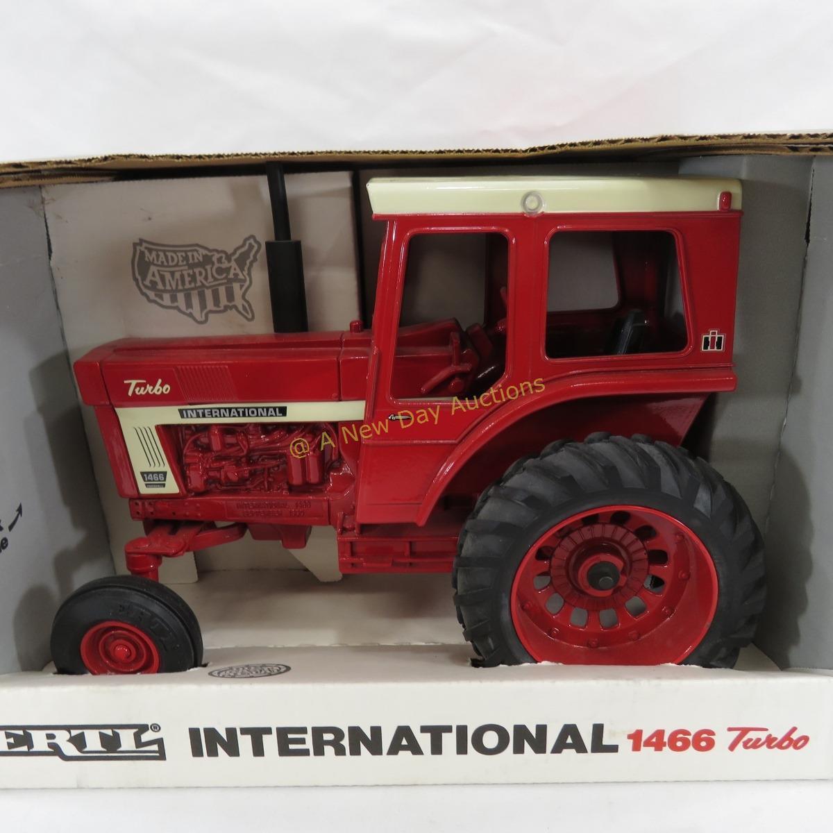 Ertl International 1466 Turbo Tractor # 4622