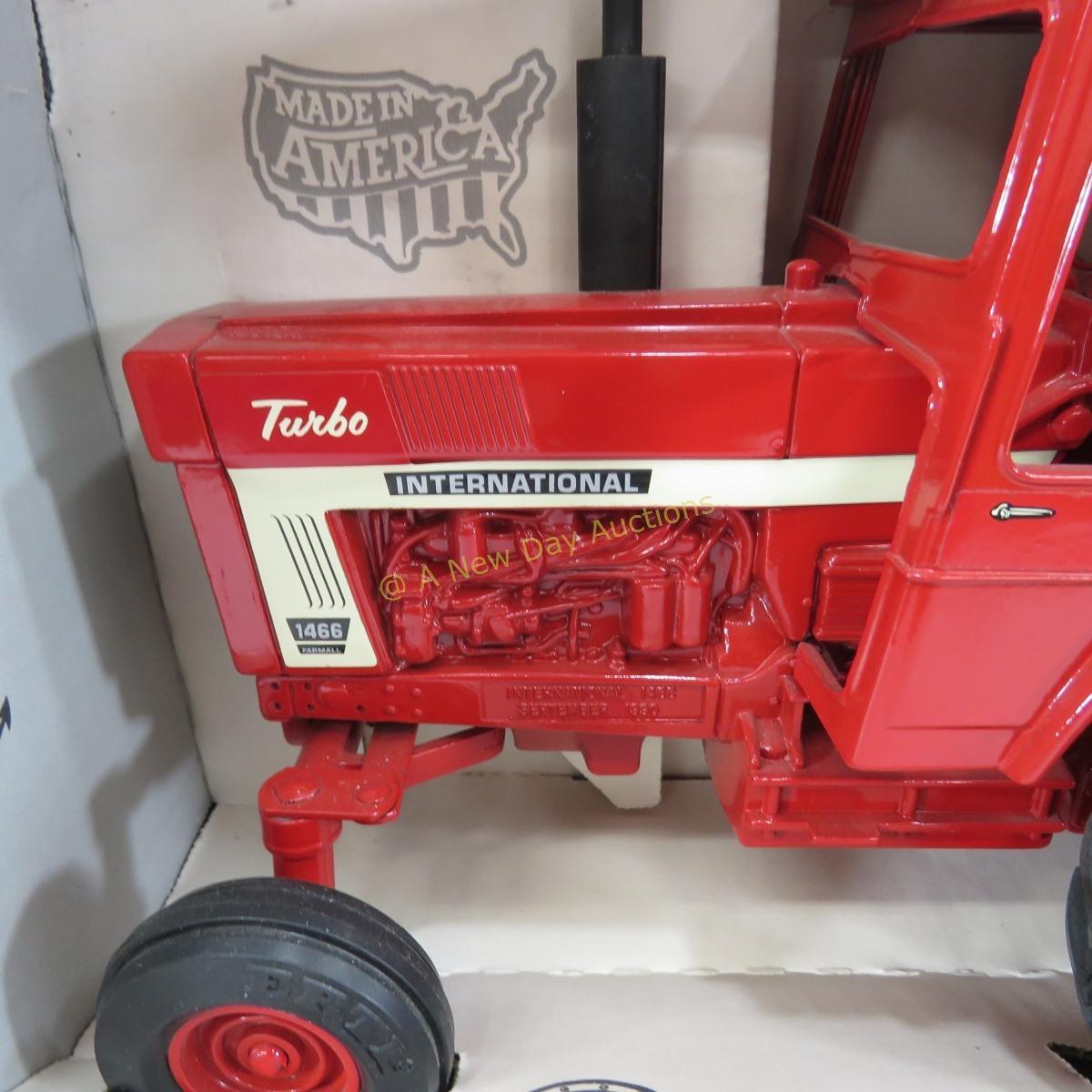 Ertl International 1466 Turbo Tractor # 4622