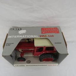 Ertl International 1466 Turbo Tractor # 4622