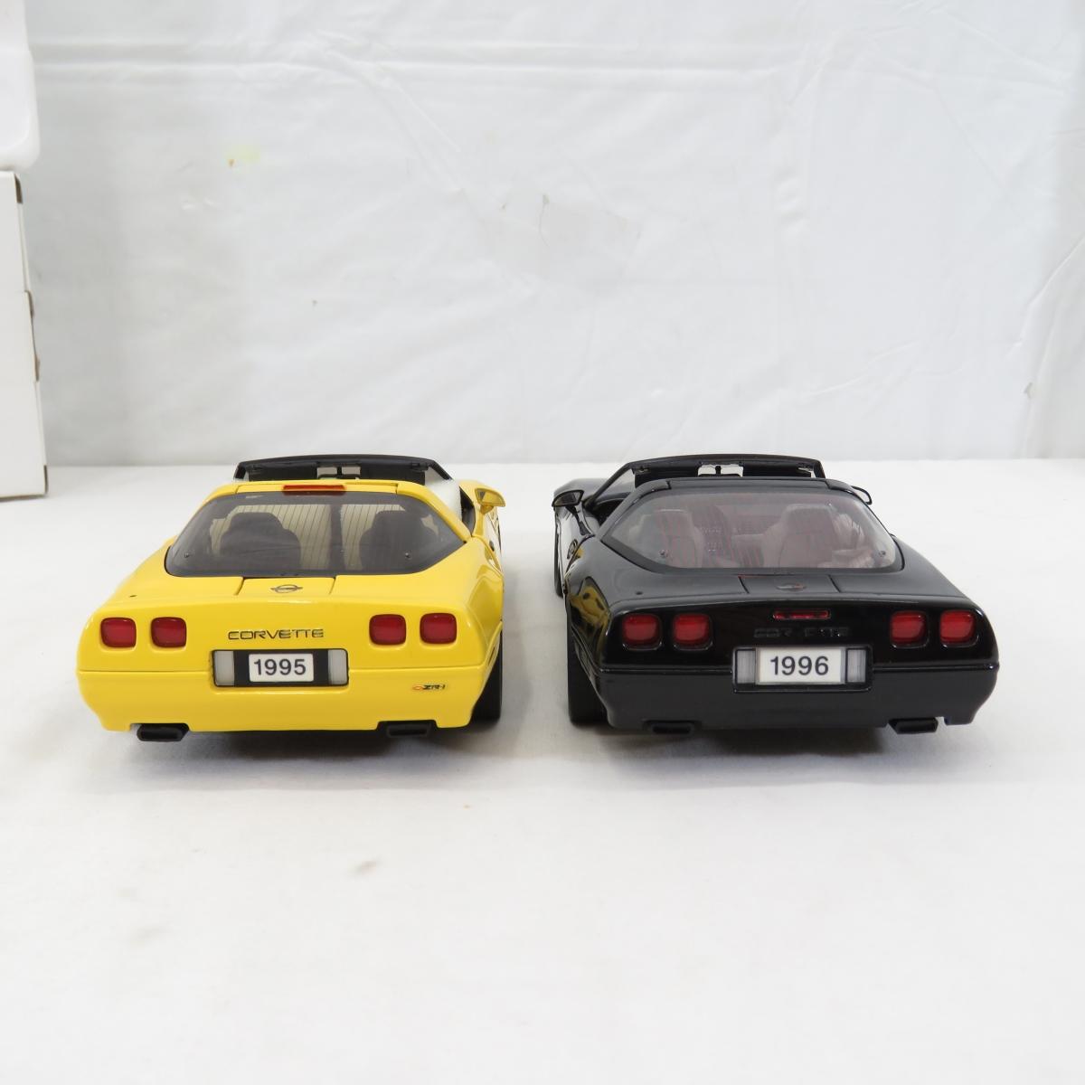 1995 & 1996 Danbury Mint Corvette Models 1:24