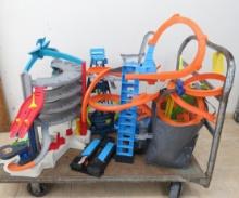 Hot Wheels Ultimate Garage & Other Playsets
