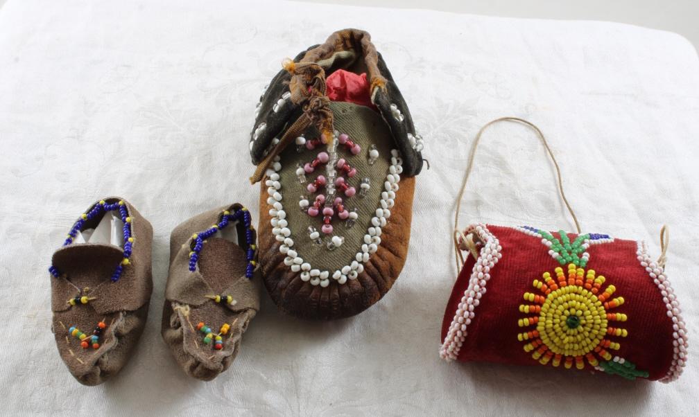 Native American Beaded Moccasins & Purse