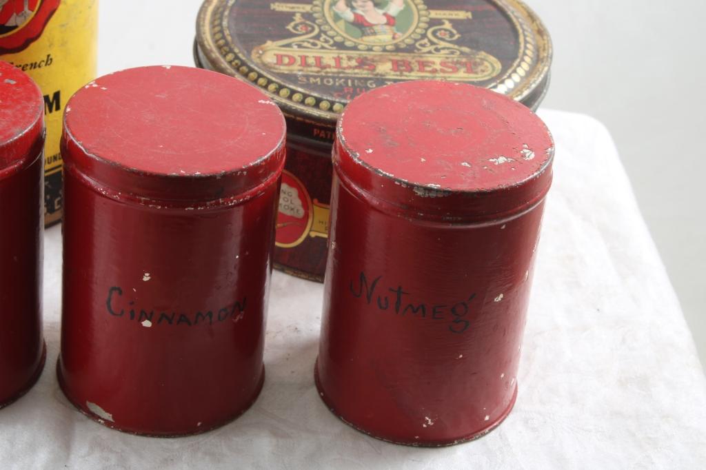 Dill's Best Tobacco Tin & 4 Other Tins