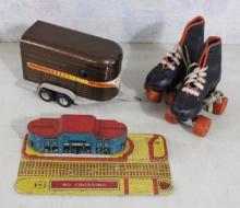 MacGregor Sz 4 Roller Skates, Ertl Horse Trailer +