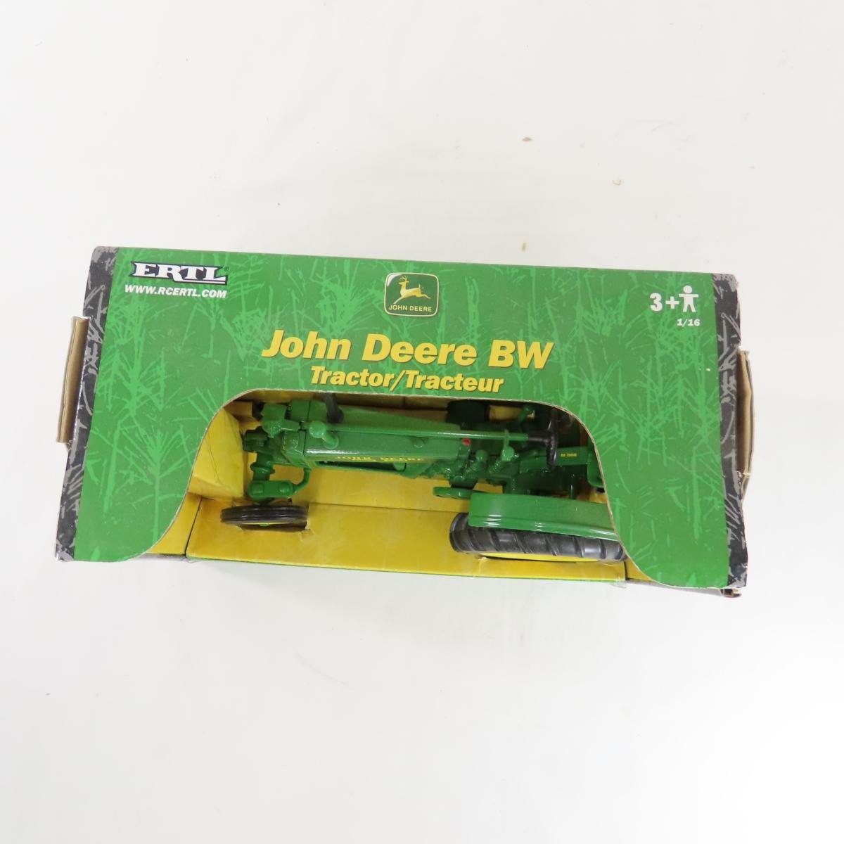 3 ERTL John Deere Tractors 1:16