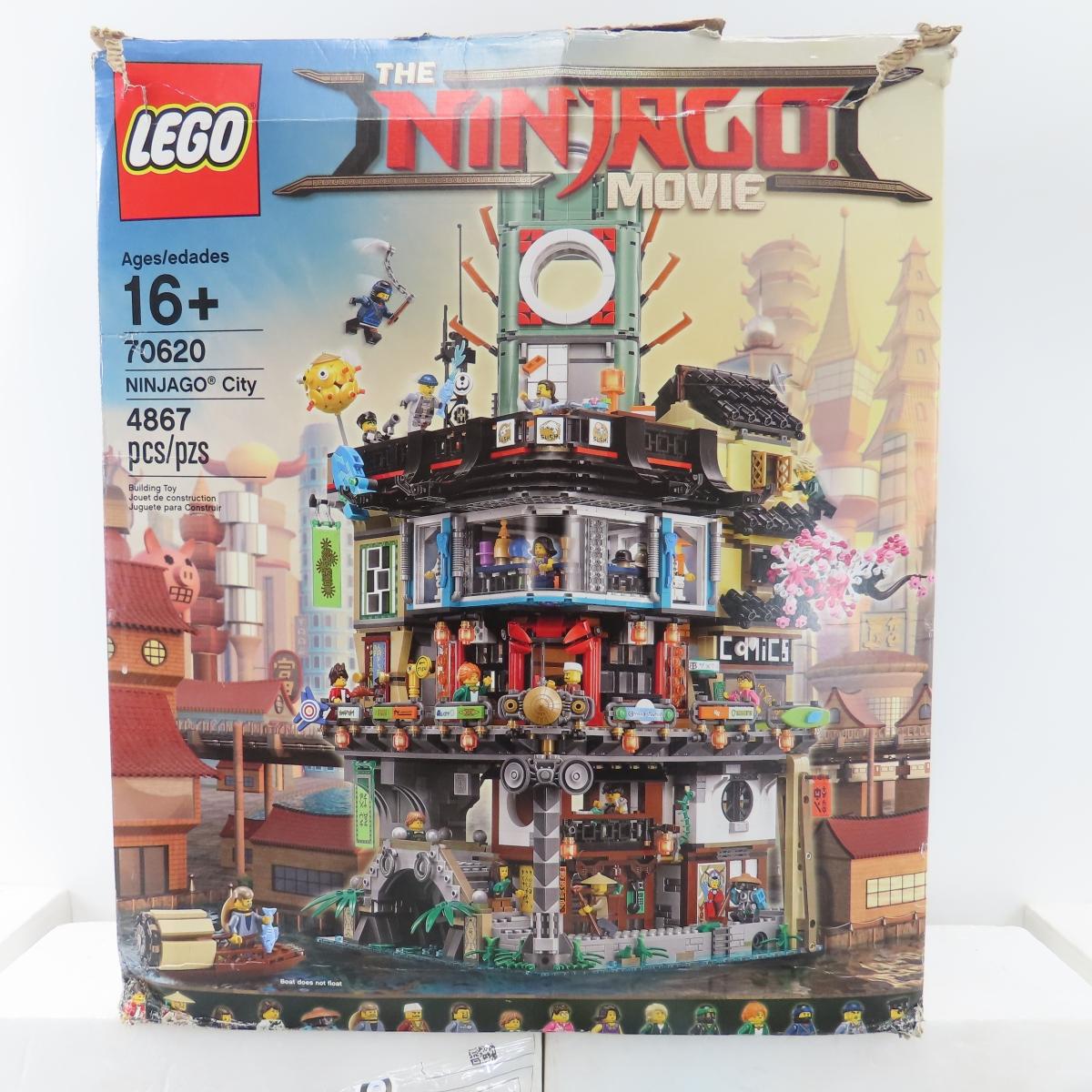 Lego The Ninjago Movie 70620 open box.