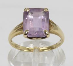 10kt Yellow Gold Amethyst Ring