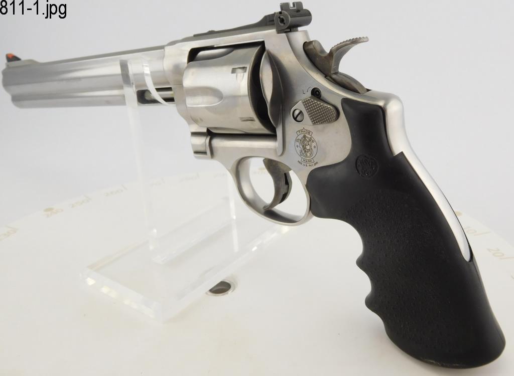 Lot #811 - S&W  629-6 Classic D. A. Revolver