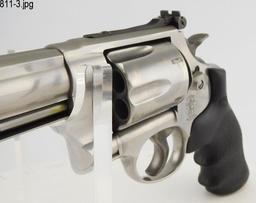 Lot #811 - S&W  629-6 Classic D. A. Revolver