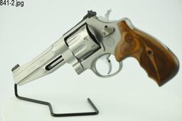 Lot #841 - S&W  627-5 DA Revolver