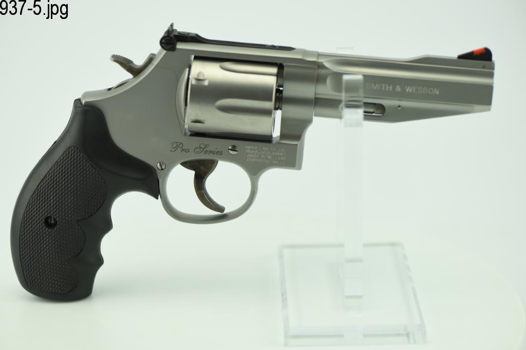 Lot #937 - S&W  686-6 DA Revolver