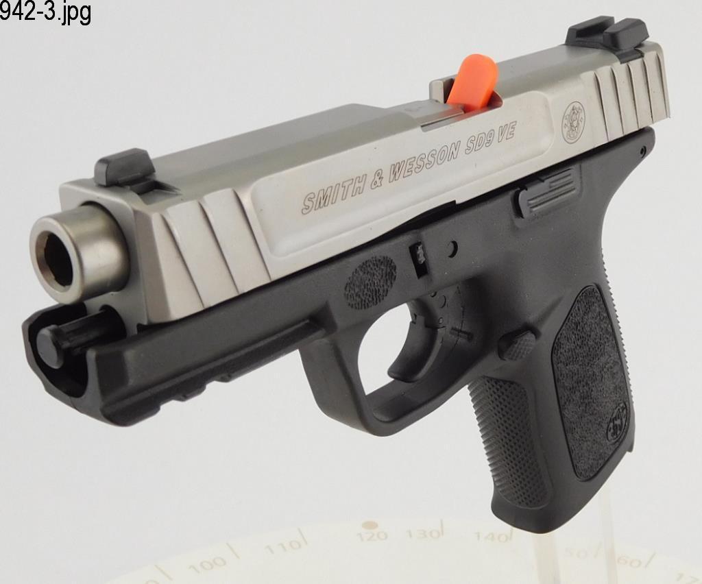 Lot #942 - S&W  SD9VE Semi Auto Pistol