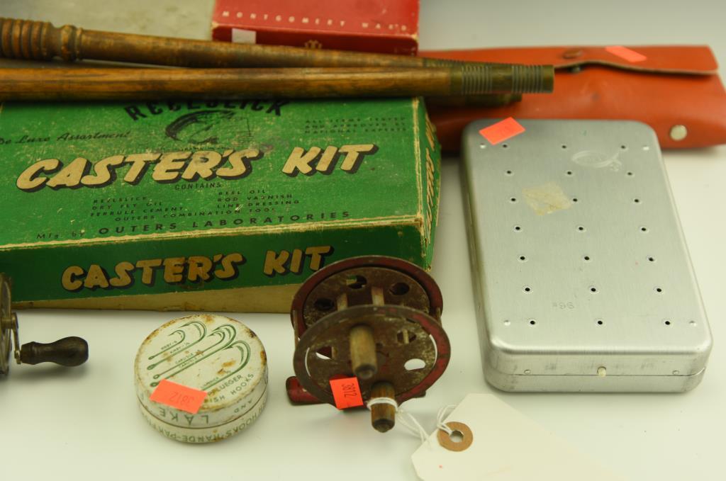 Lot 3310 - Vintage fishing lot: vintage Reelslick Caster’s Kit in original box, tin fly boxes,