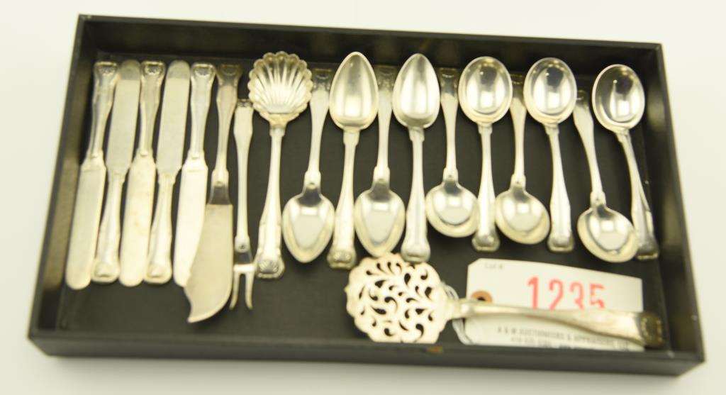 Lot 1235 - (52) Pieces of S. Kirk & Son King pattern sterling silver flatware (62.7 ozt not