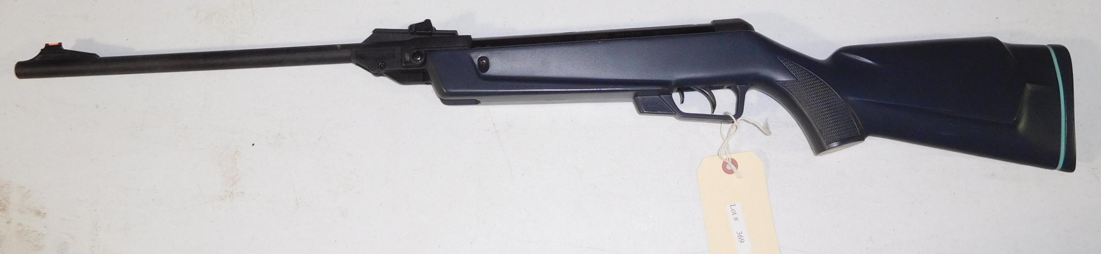 Gamo .177 Cal Pellet Rifle SN# 04-1C-153171-01