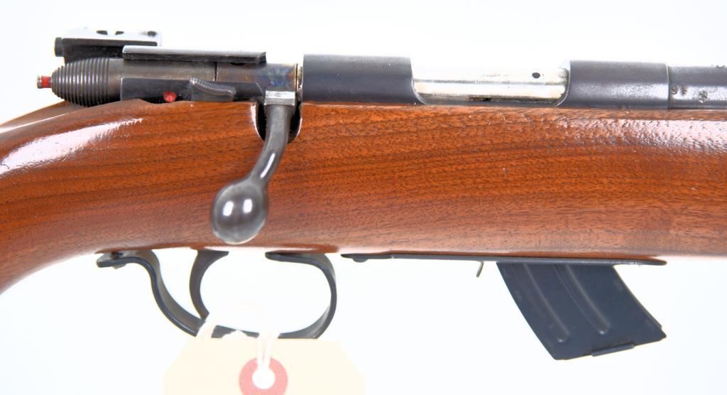 REMINGTON ARMS CO. 511 SCOREMASTER Bolt Action Rifle