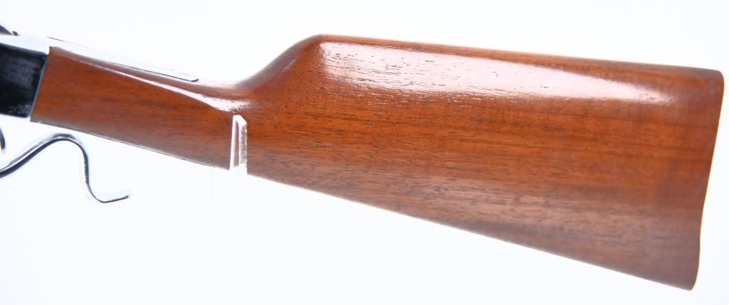 J STEVENS ARMS CO. 1915 FAVORITE Falling block rifle. NOTE: CALIBER IS .25 STEVENS