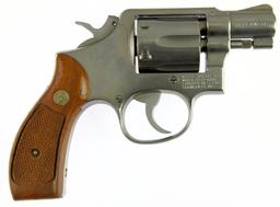 SMITH & WESSON 64-2 Double Action Revolver