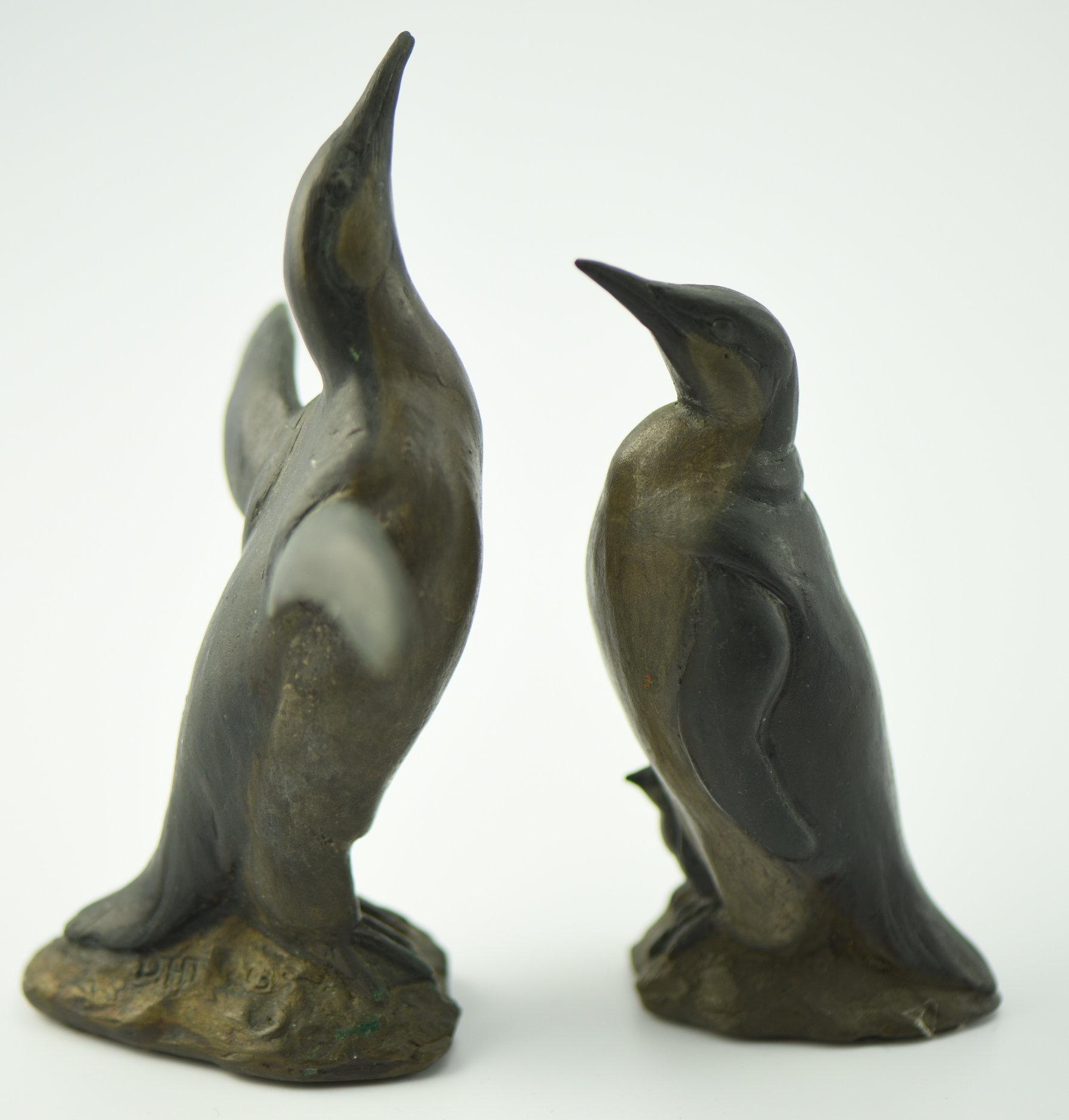 Lot #362 - Bronze Penguin family sculpture by David H. Turner: Mother Penguin with little one 4