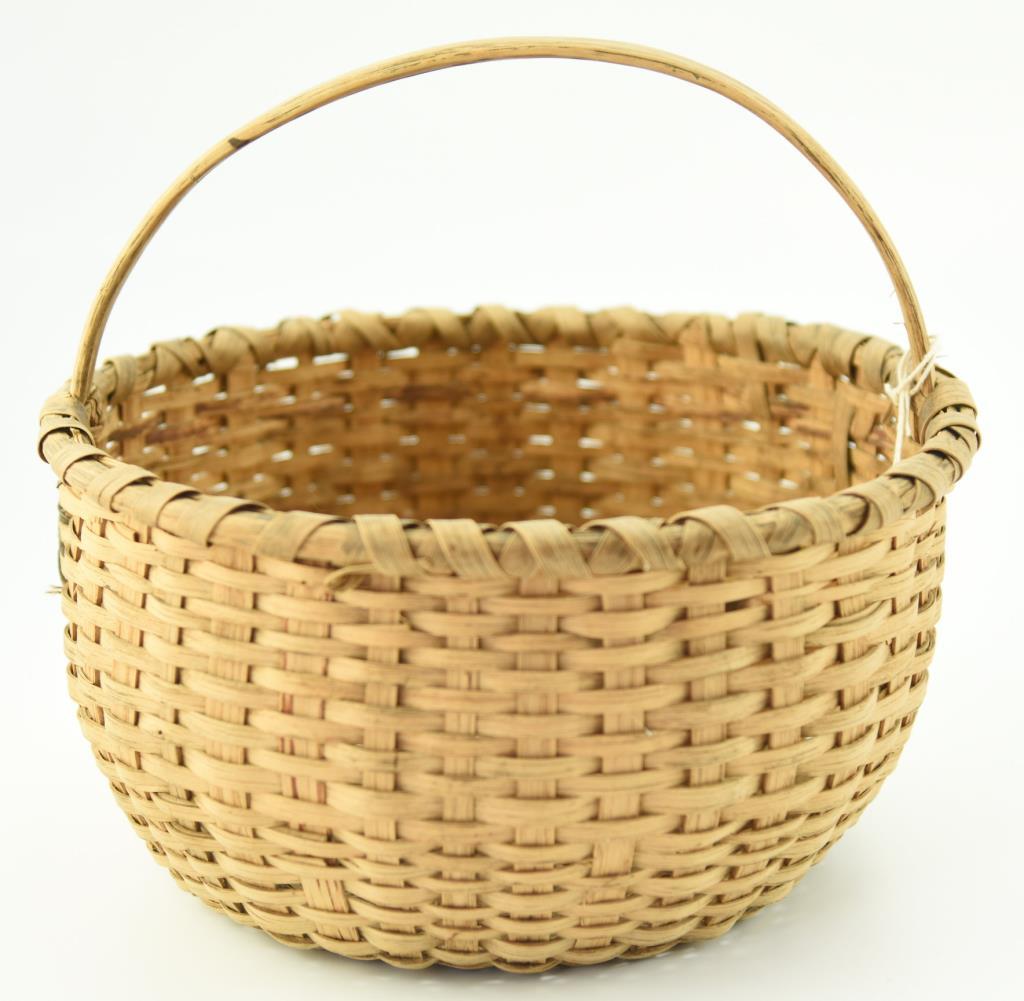 Lot #374 - 19th Century split Oak 9 ½” gathering basket with Oak handle excellent condition