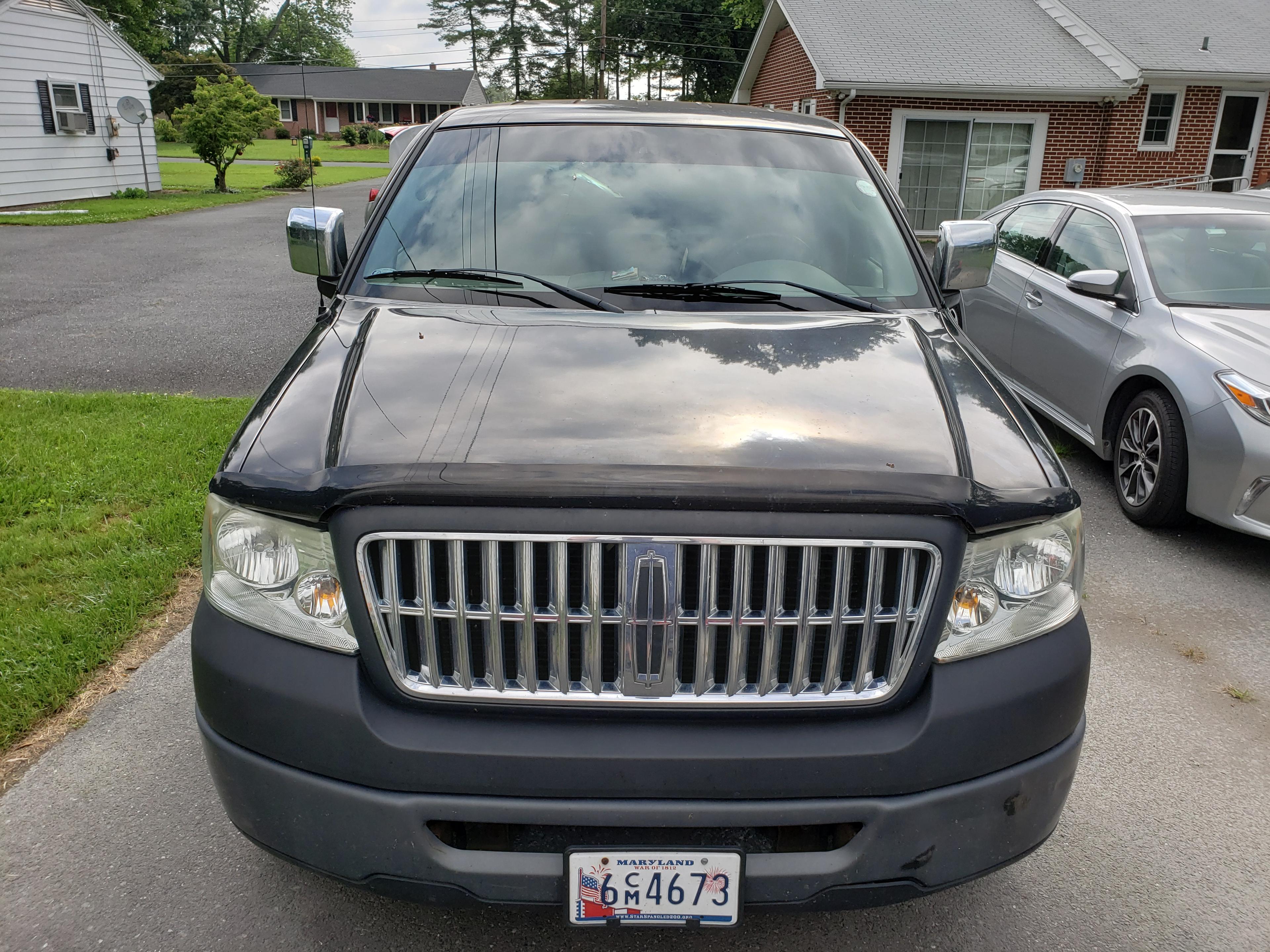 Lot #17 - 2007 Ford F150 Pickup Truck (w/Lincoln Upgrades) 2WD Regular Cab Styleside 6-1/2 Ft