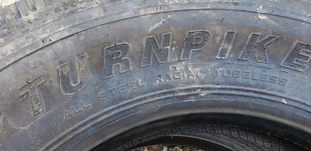 2 New Turnpike 11R 24.5 S600+ All Steel Radial Unmounted Truck tires. Standard 8.25" Rim.