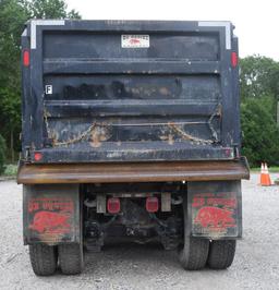 Lot #6 - 2017 Mack Granite GU713, Mack MP8-425 HP 12.8L Diesel SN# 133,473 w/ Maxitourque 8 speed