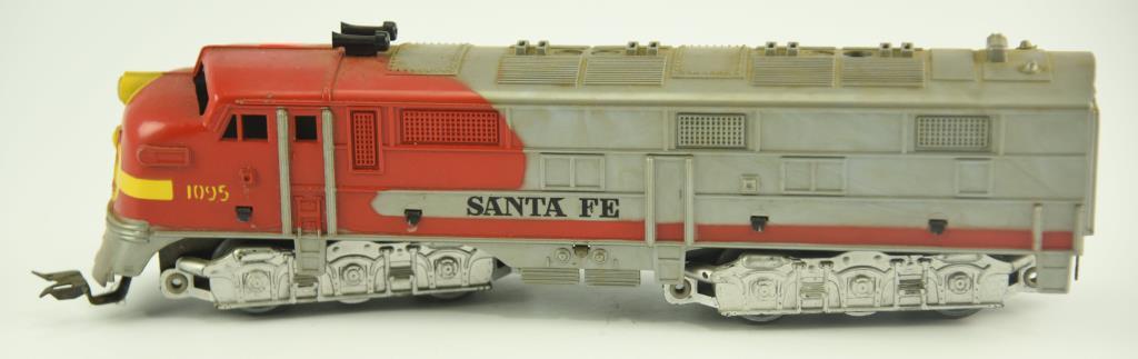 Lot #1 - Marx Sante Fe Model 1095 “O” gauge engine and Dummy A car