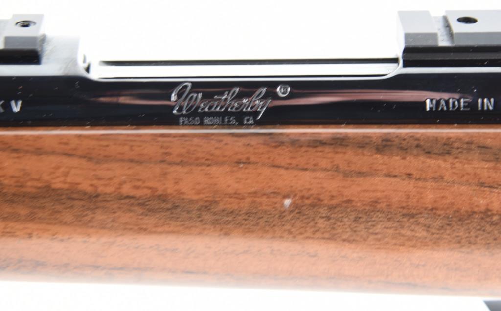 Lot #1753 - Weatherby Mark V Deluxe Bolt Action Rifle SN# PBO32696 .257 WBY