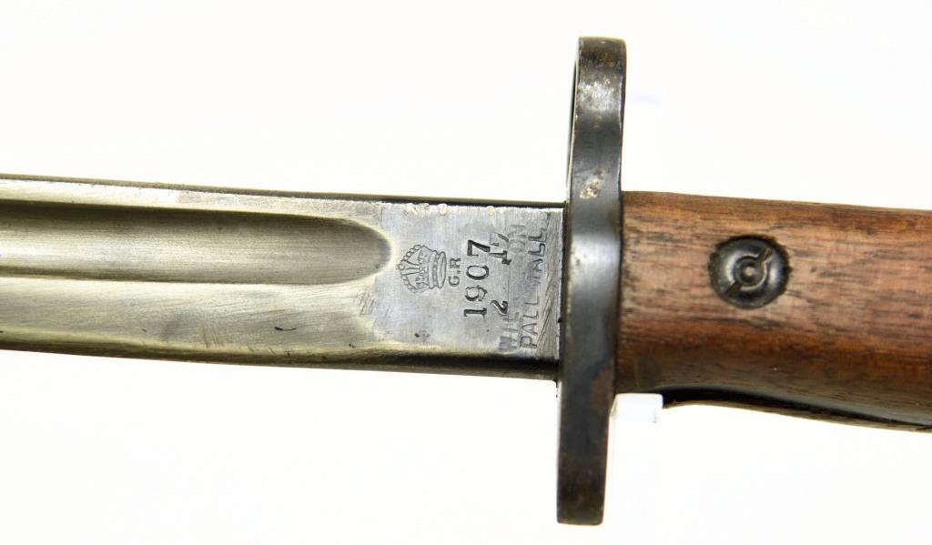 Lot #1847a - British Pattern 1907 Bayonet with scabbard.