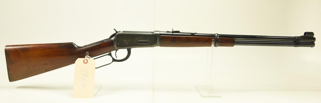 Lot #1964 - Winchester 1894 Lever Action Rifle SN# 1418169 .32 WCF