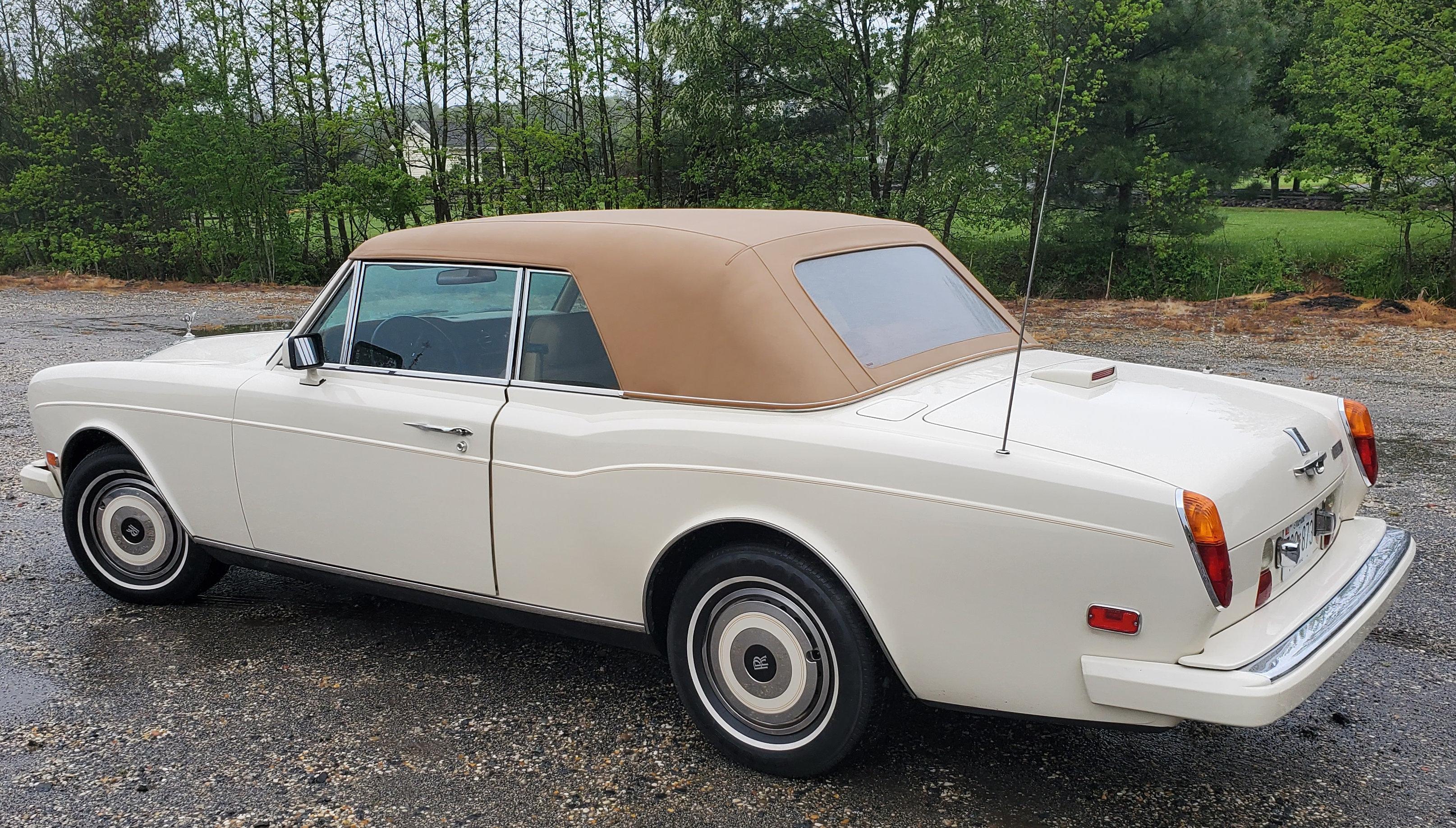 1989 Rolls Royce Continental Corniche II two door convertible. 6.8L V8 OHV 16V RWD Engine.