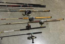 Lot #4 - Vintage fishing rod lot Penn model 149 level wind combo, (2) Penn No. 88 level wind