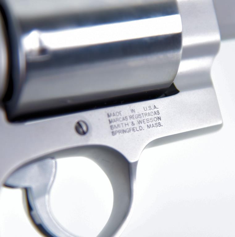 MANUFACTURER/IMP BY: Smith & Wesson Performance Ctr, MODEL: .460 Magnum, ACTION TYPE: Double
