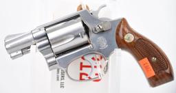 SMITH & WESSON 60 Double Action Revolver R88684 .38 SPEC 1.875" REGULATED