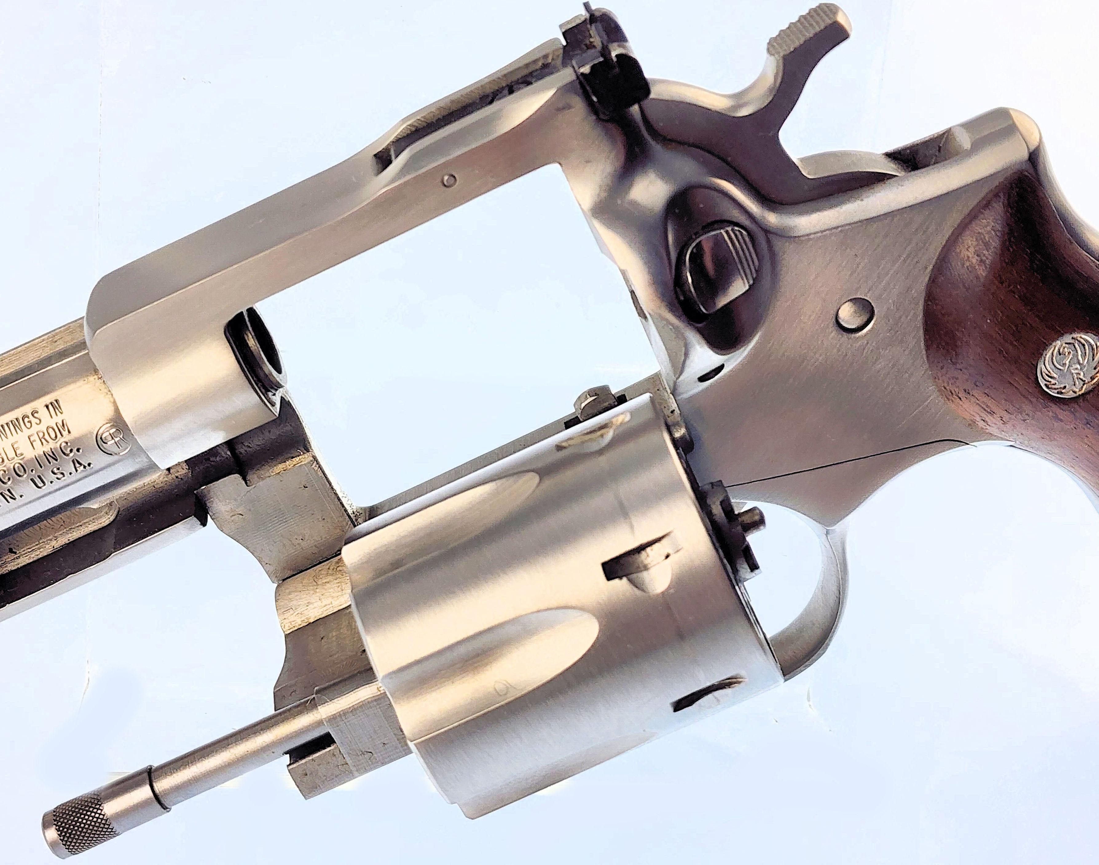 Sturm, Ruger & Co., Inc Security Six Mdl 717 Double Action Revolver